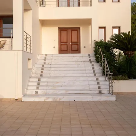 Fleur Du Sud - In Chania Korakiaí